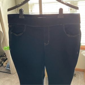 Lane Bryant Stretch Capris size 18